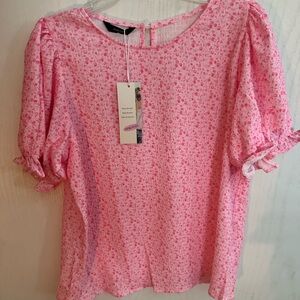 Women’s puff sleeve blouse. NWT. Size L